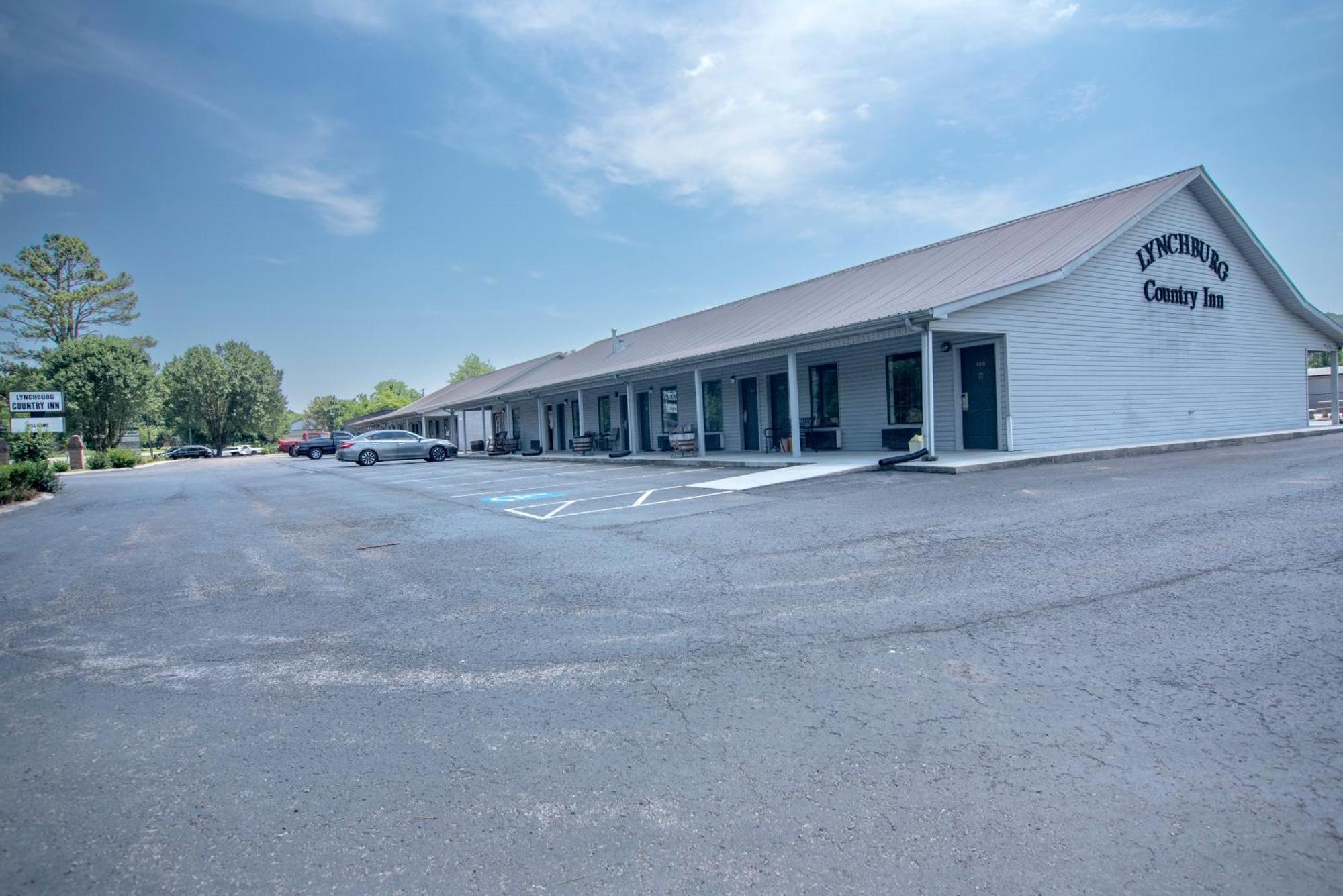 Lynchburg Country Inn Exteriör bild