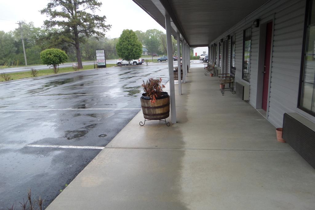Lynchburg Country Inn Exteriör bild